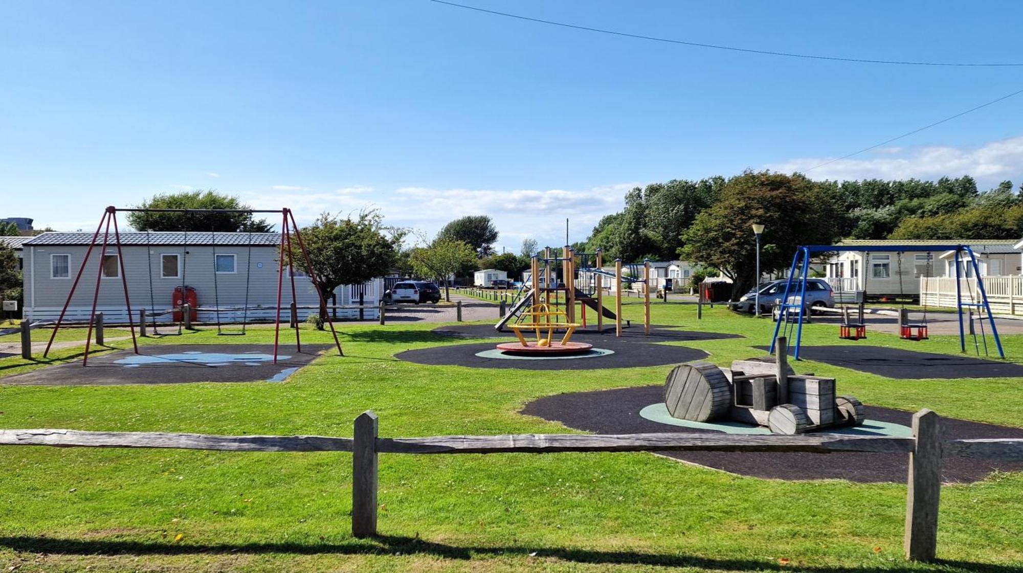 Amor, West Sands Holiday Park, Selsey Exterior foto